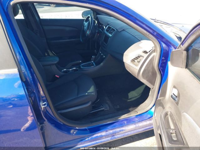 Dodge Avenger Sxt Image 4