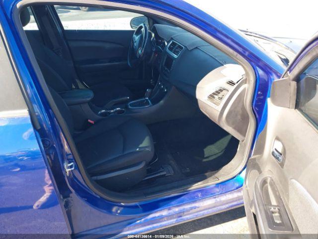 Dodge Avenger Sxt Image 4